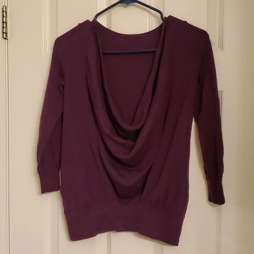 Victoria’s Secret Moda Purple Low Back Sweater XS